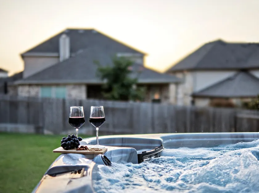 Pet-Friendly | 5 Min to Kalahari, Luxury + Hot Tub - Image 1