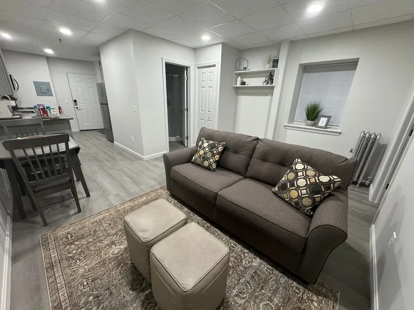 Stylish 1BR at The Blend - Image 1
