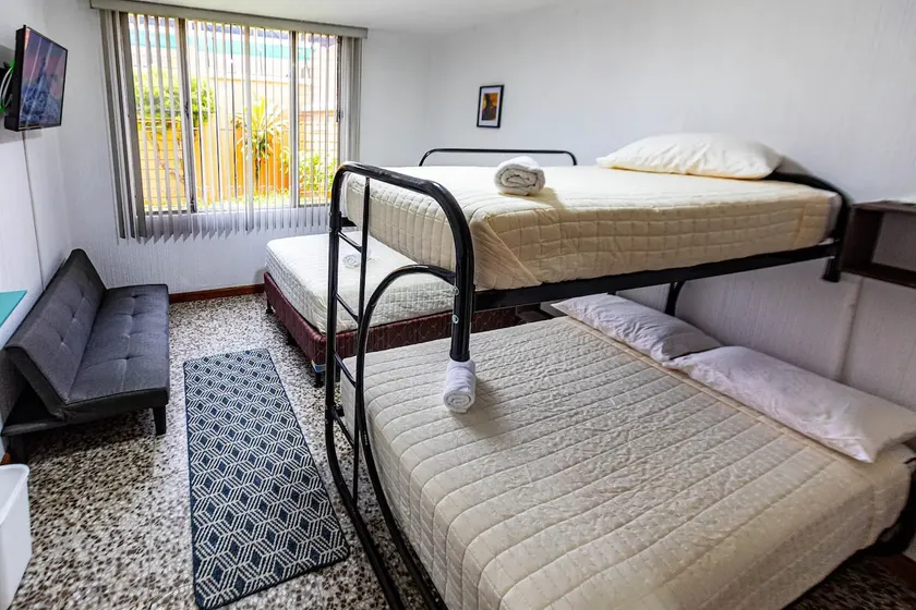 Casa Blanca: Cozy and central house in Zone 9 - Image 1