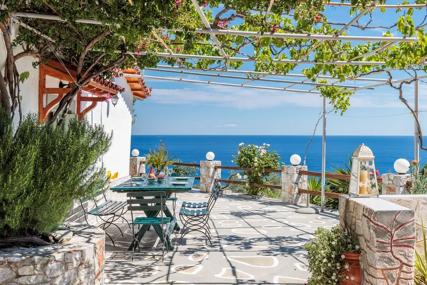 Villa Anagennisis | Sea View & Close to Beach - Image 1