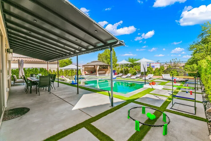 11 Beds Ping Pong, Foosball, Volleyball+Basketball - Image 1