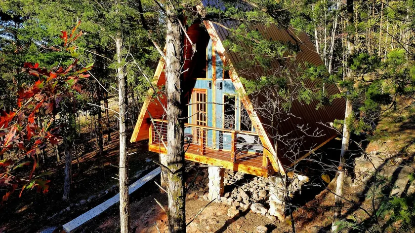 Mountain Breeze Chalet - Image 1