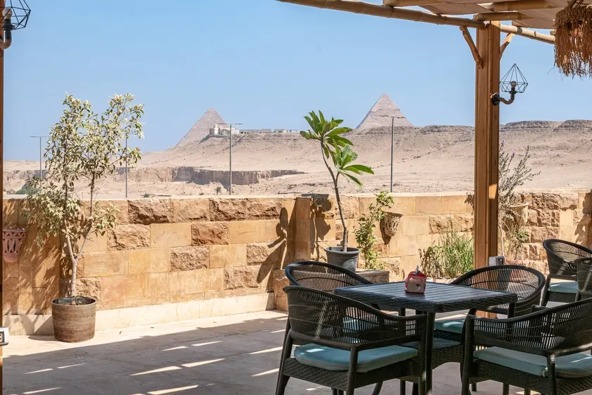 Pyramidia Serene Rooftop & Pool, Studio 603 - Image 1