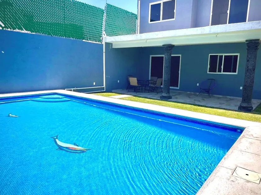 House with Pool in Jiutepec - Image 1
