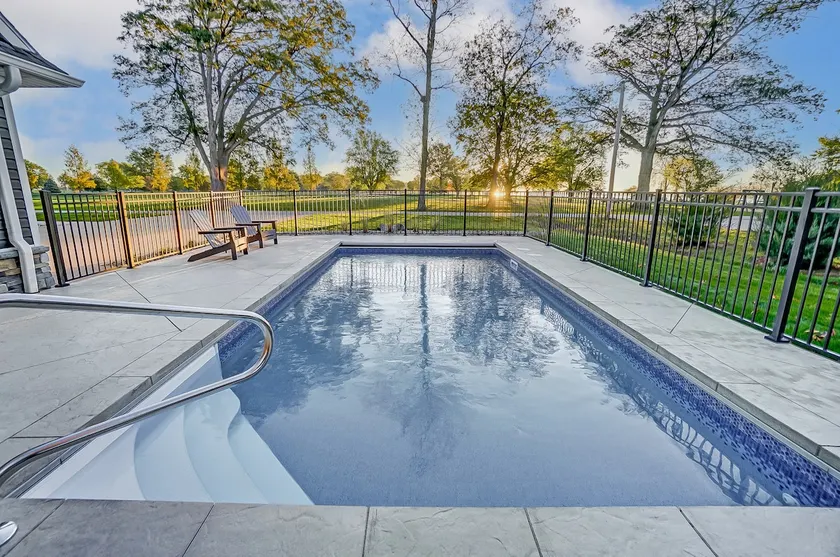 Heated Pool Retreat with Hot Tub & Golf Views - Image 1