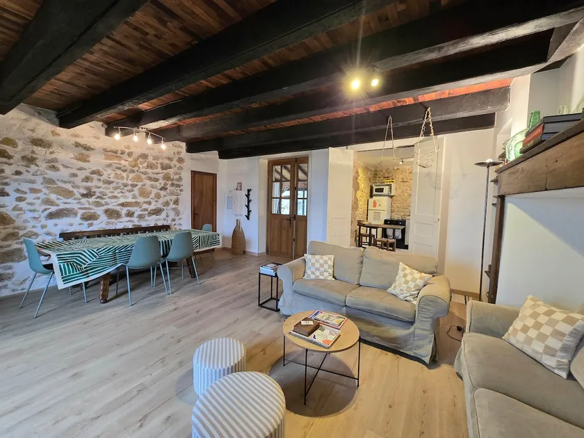 Maison B. Périgord cottage and renovated in the countryside - Image 1