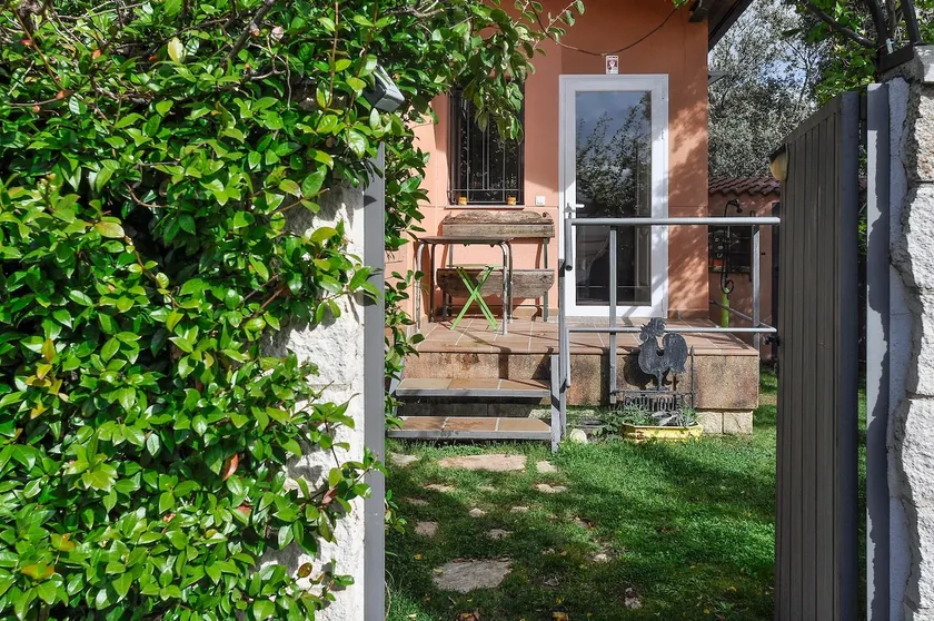 Cabana Rentals - Cozy house with a green garden - Image 1
