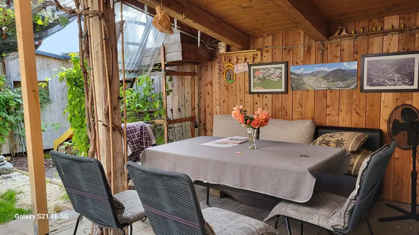 Apart-Single-kitchen-living-room - Image 1