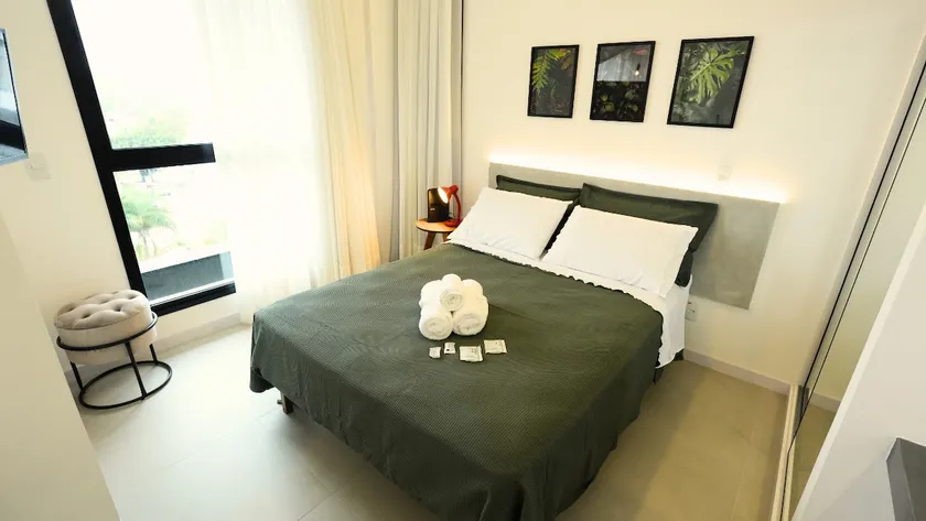 Beautiful Spacious Studio + Garage + AC + Wi-Fi + Best Neighborhood - Image 1