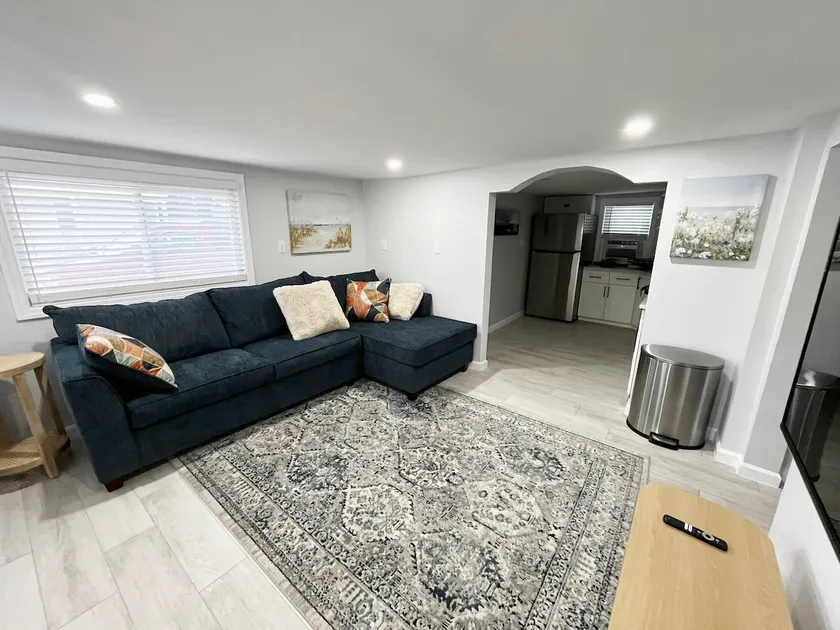 Quaint Ocean Oasis | 1bd/1bt | 4 min walk to beach - Image 1