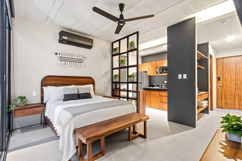 2 Pools + Housekeeping + Parking + Laundry + More - Image 1