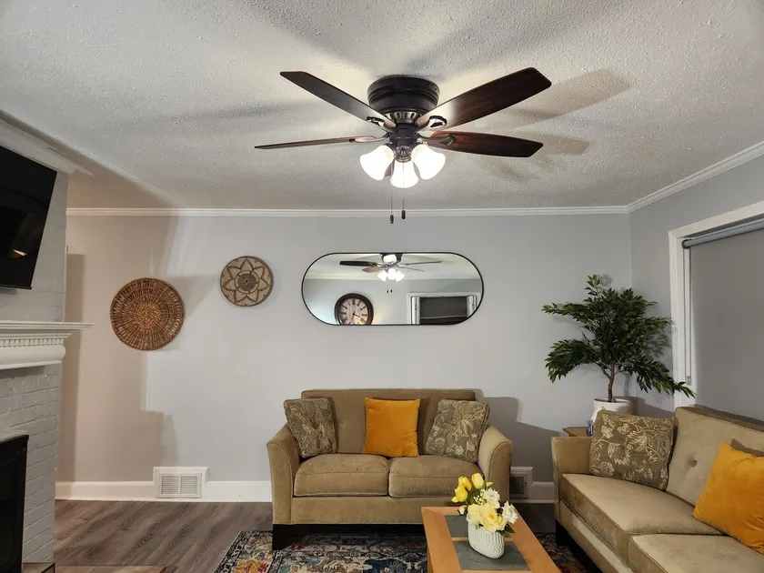 Minutes to WFU, Malls, Downtown | Renovated+Serene - Image 1