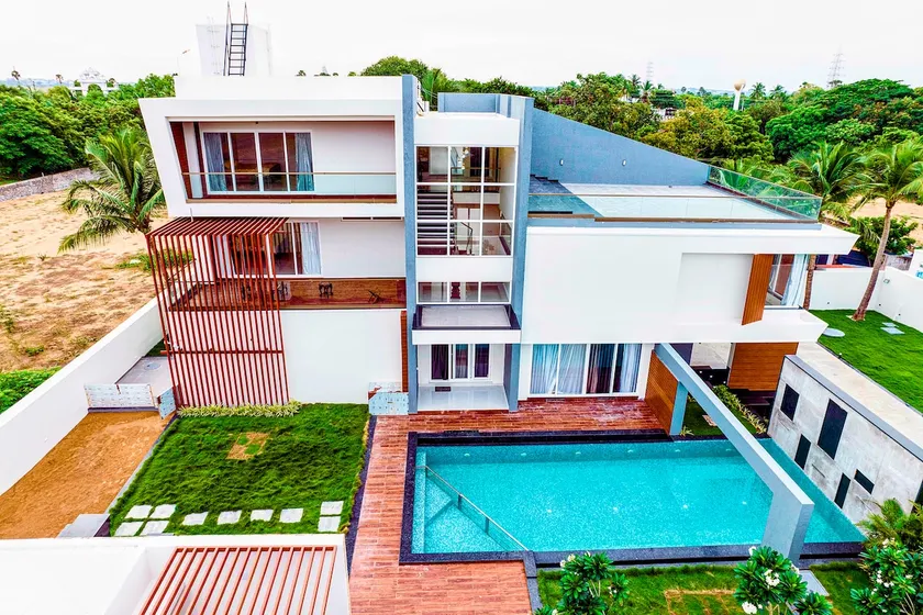 Lumina Beach Villa - Image 1