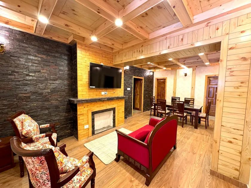 Hotel Lake View, Nainital - Image 1