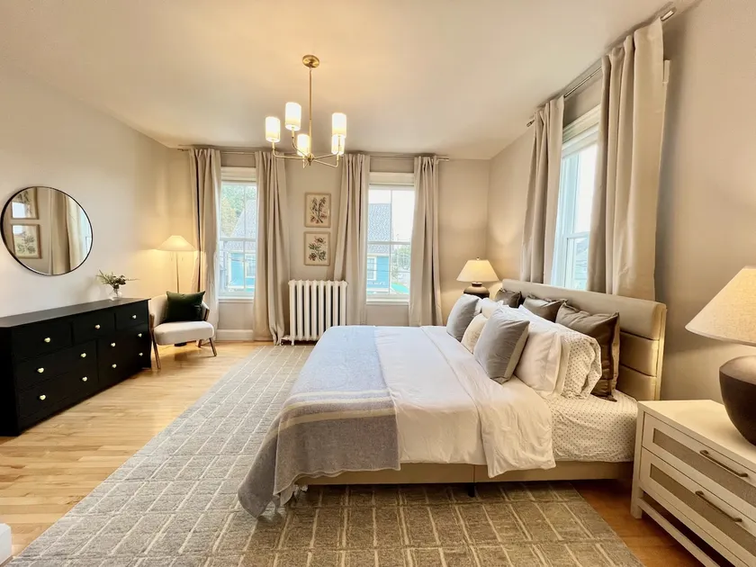 Elegant Heritage Retreat in Downtown Waterfront - Image 1
