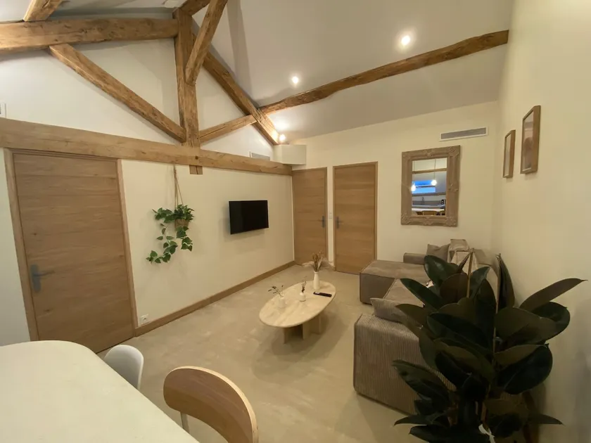 Loft at the foot of the Grand Colombier - Image 1