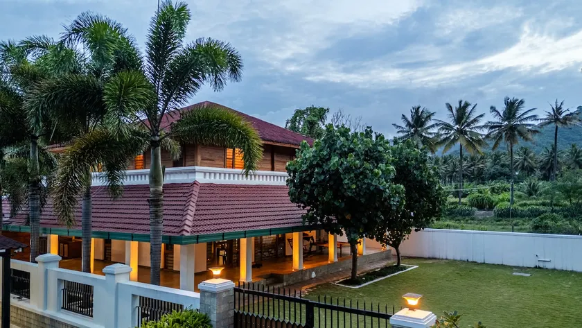 Senaro Luxury Farm - An Xplore Indo Stay - Image 1