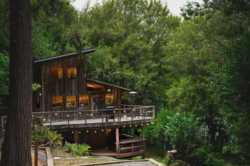 Exclusive River Escape On The Coast | Hot Tub - Image 1