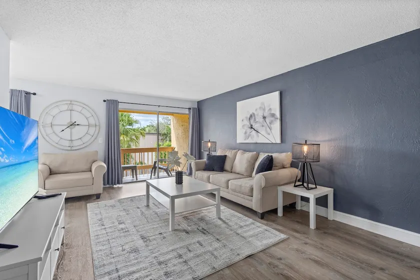 Glam Style 1BR Condo | Heated Pool Near Siesta - Image 1