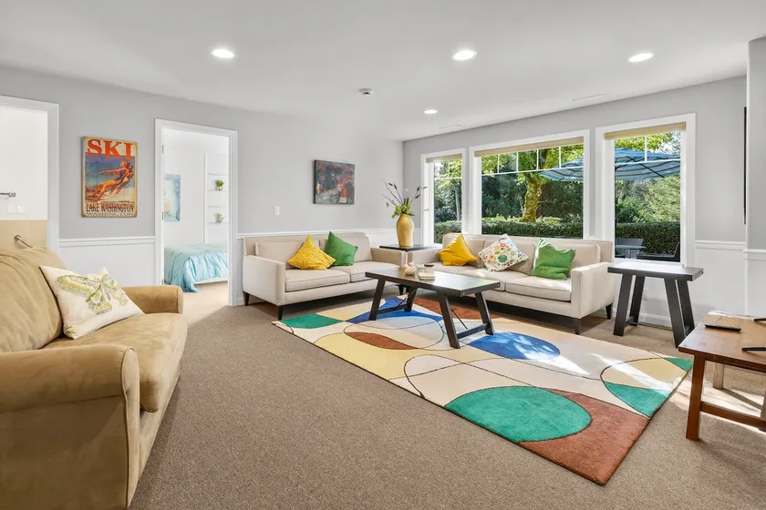 Spacious Secluded Getaway with Office Near SeaTac - Image 1