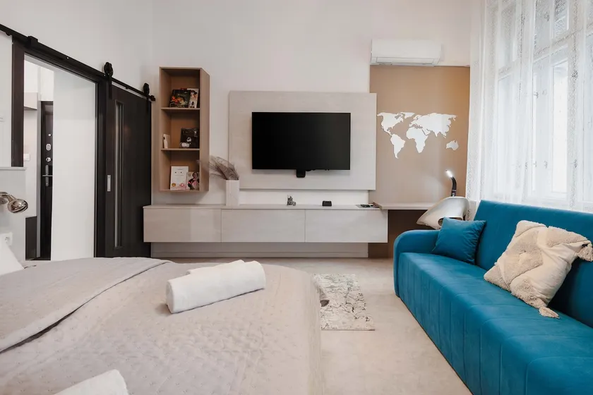 Modern Elegance - Image 1