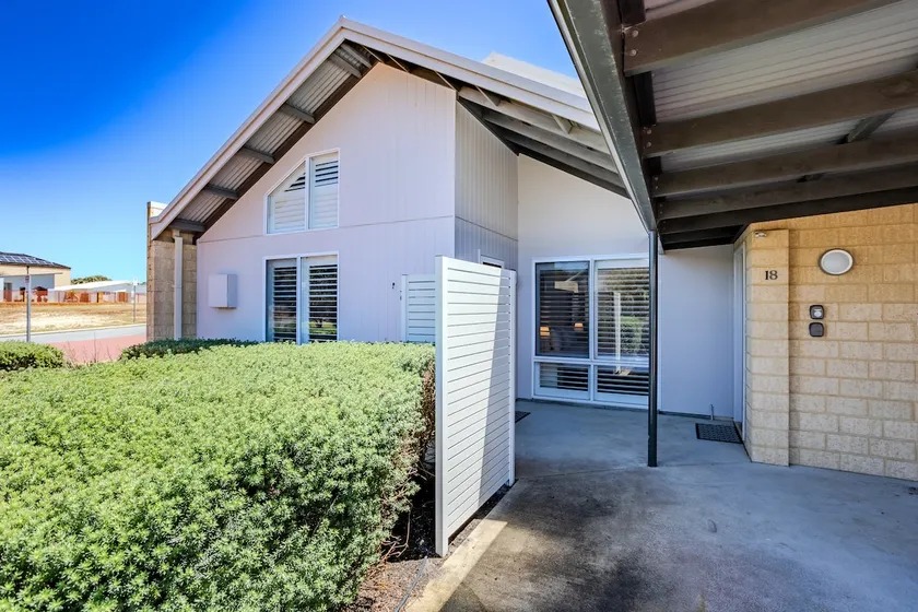 'Southern Stars' Albany Bayside Villa 18 - Image 1