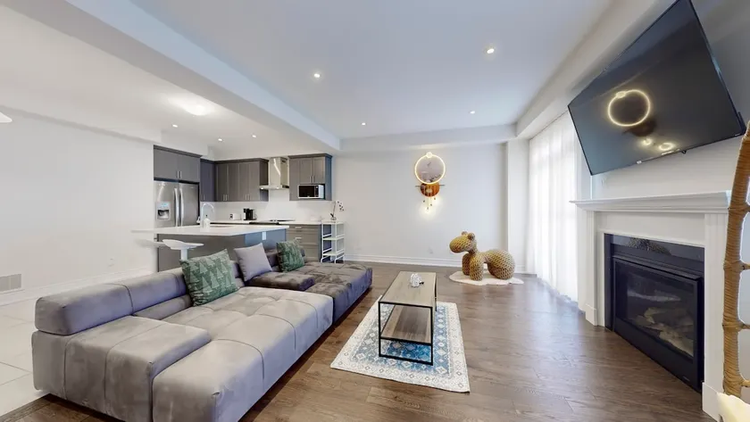 Entire Modern and Cozy Home - Image 1