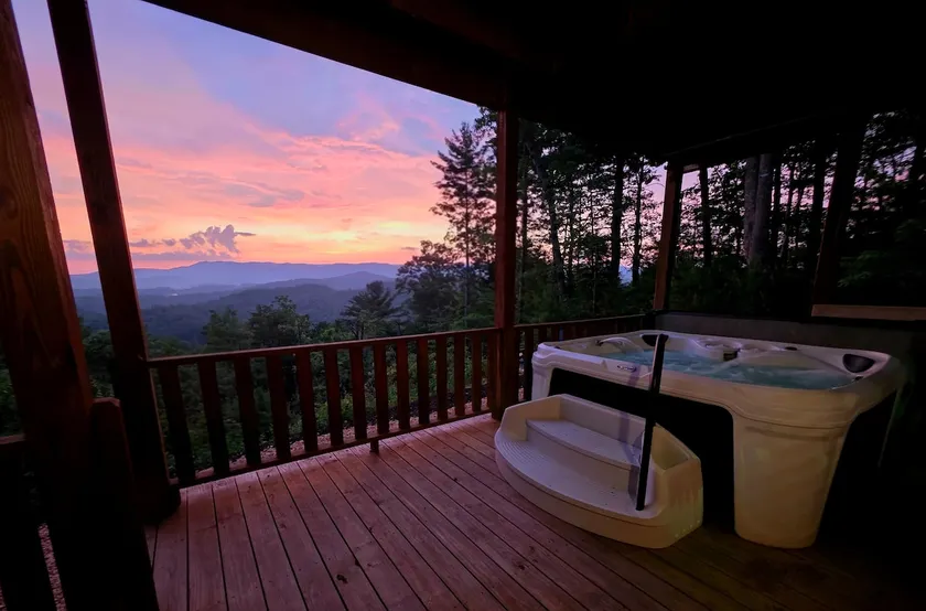 BlueRidge Everest Retreat: Spa, MTM Views, Games - Image 1