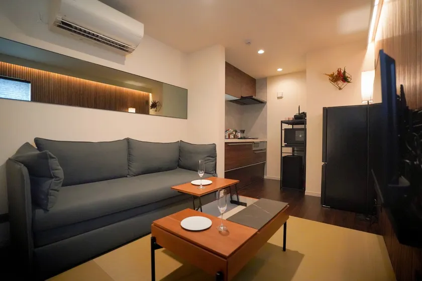 Entire Fully-renovated House in Shibuya City - Image 1
