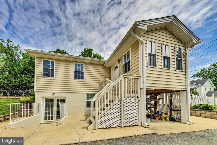 Spacious 4BR Private Basement | MetroWalk - Image 1
