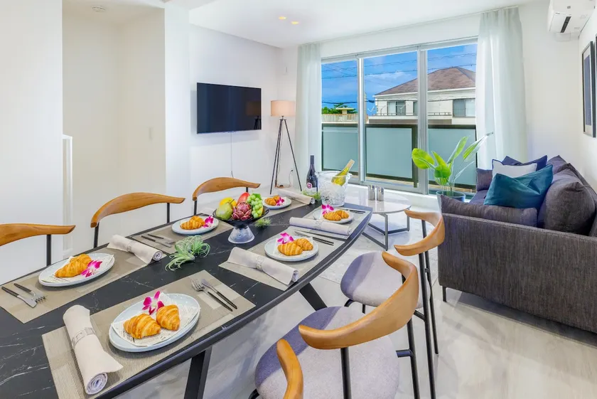 [Newly Opened] 3 minutes to American Village / Sleeps 12 / Kitatani area with many restaurants nearby - Image 1