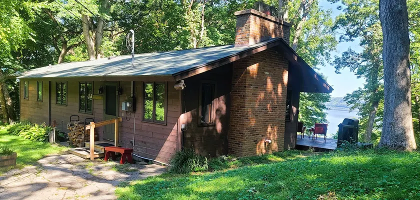 Marvin Gardens Cabin - Image 1