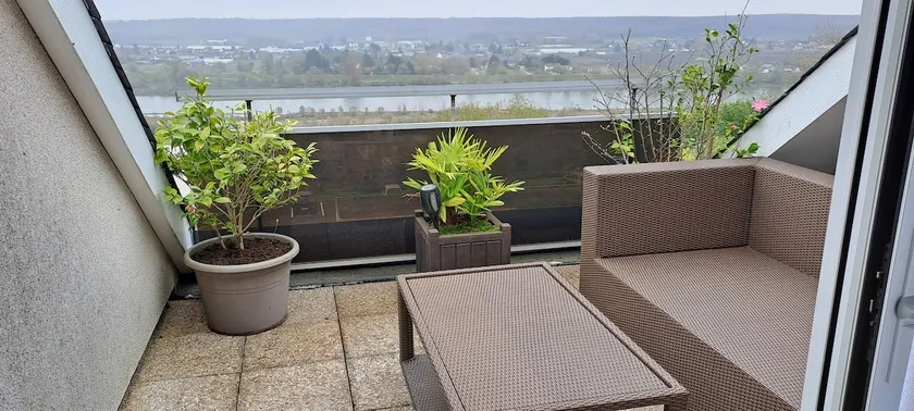 Loire View Apartment - Image 1