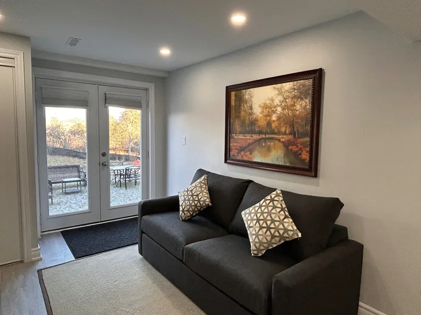 Rita's Kunjo - 2BR, 3BD, 2WR, Full Ktchn, Living - Image 1