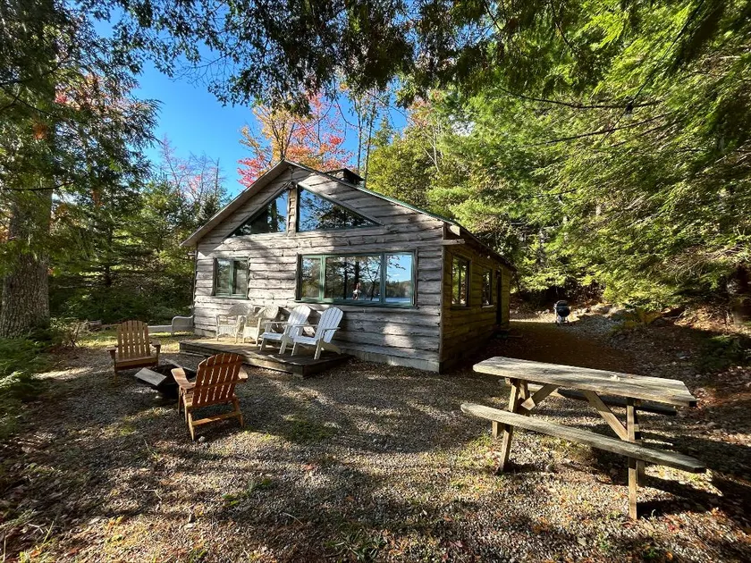Murray Cabin - Image 1