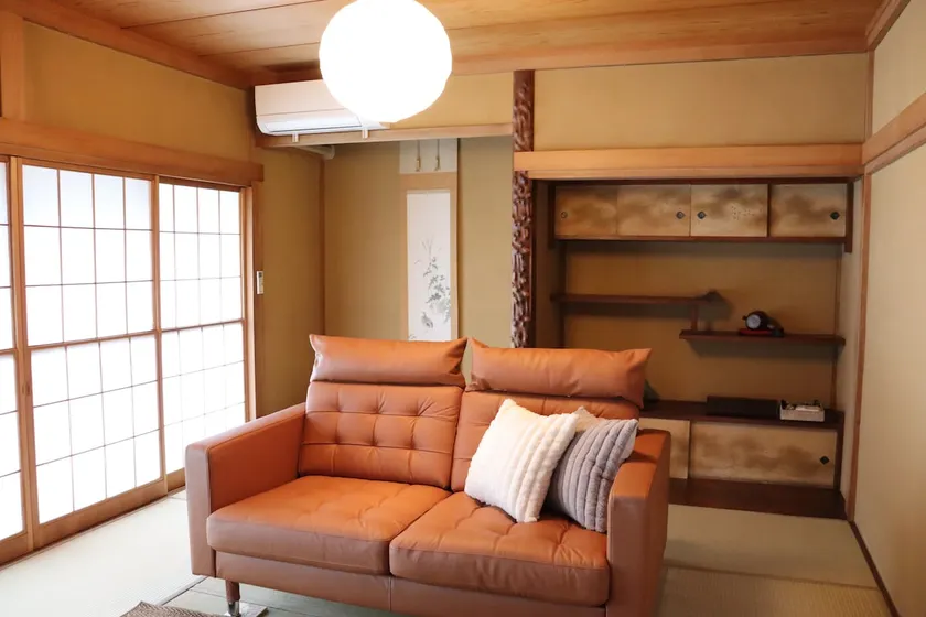 Hakone Yumoto ”Ama-Terrace”: 1 building for rent, maximum 8 people, free parking for 3 cars - Image 1