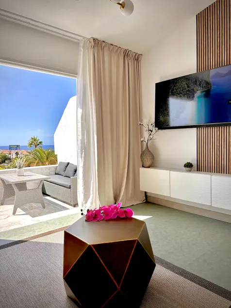 Infinity Ocean View Suite - Image 1