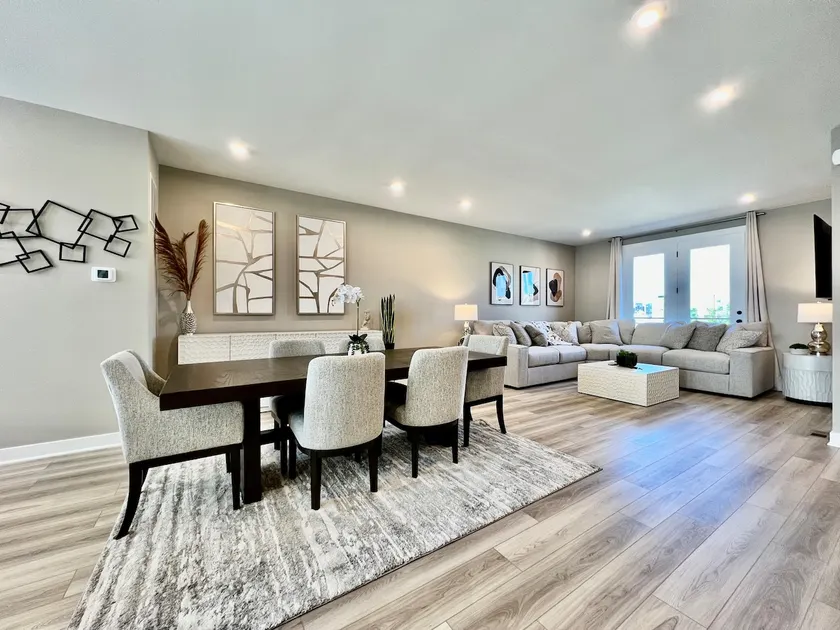 Large, Glamourous townhome in Liberty Twp. - Image 1