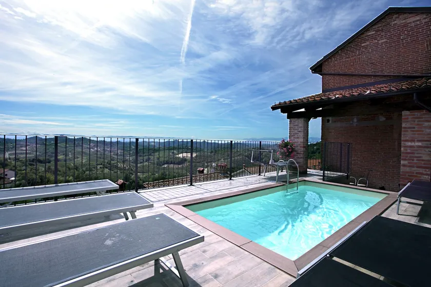 Dreaming in the Roero Guest House Horizon - Image 1