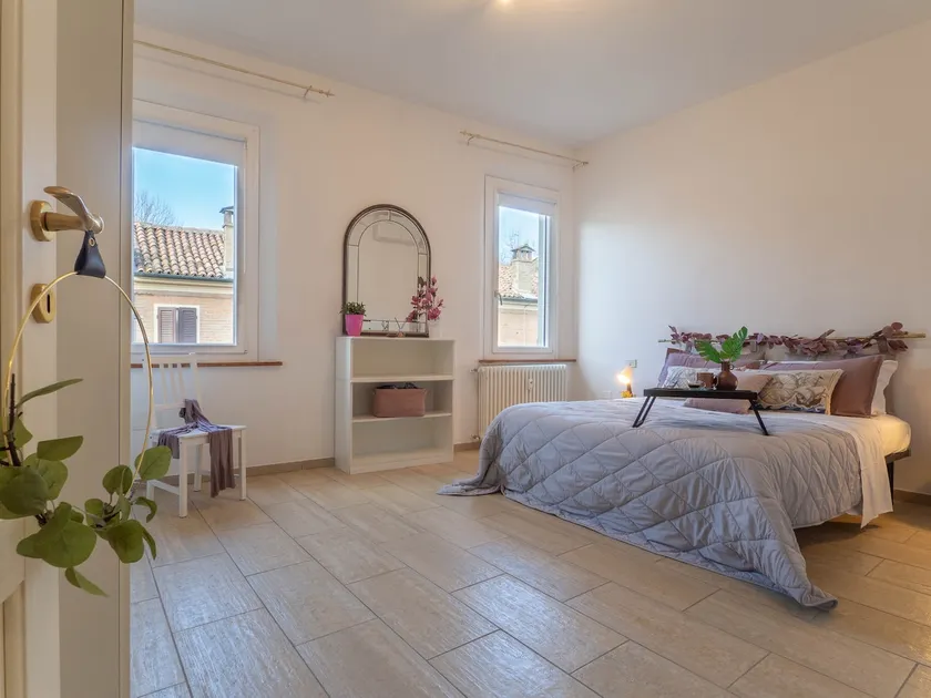 Exclusive parking- Ferrara Walls- Apartment 3 - Image 1