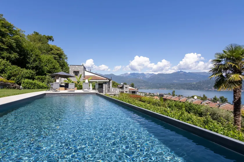 Relaxing Oasis Villa with Private Pool & View - Image 1