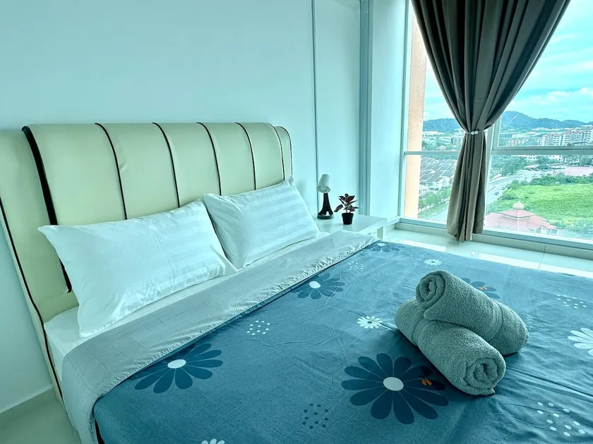 Superb Airport 2BR Suite# Straits Intl# MsgChair - Image 1