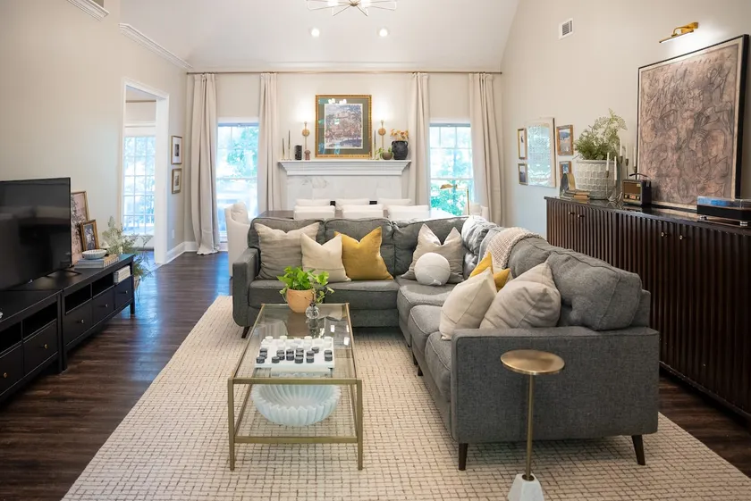 Eight11 Collective Upscale & Spacious Lake Spivey - Image 1