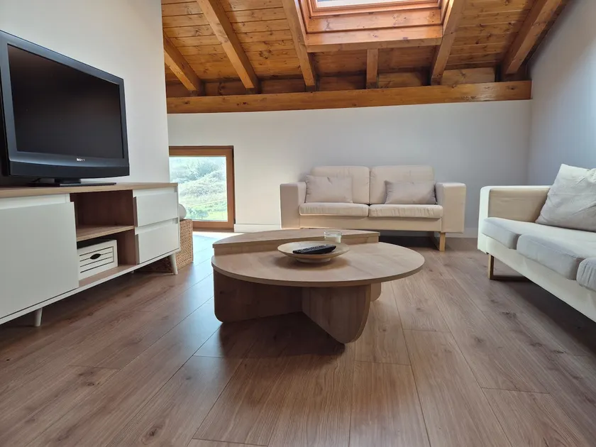 C26A01 Modern Apartment in Tagle by R2R Consulting - Image 1