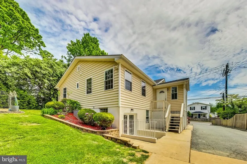 Amazing 4BR for groups | Metro walk | Play ground - Image 1