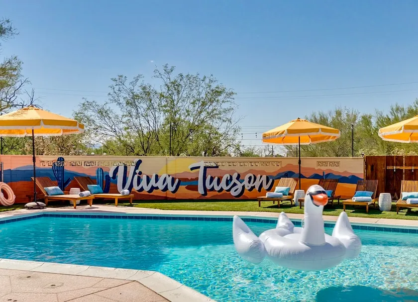 Spacious 5BDRM Oasis! Perfect for families/groups! - Image 1