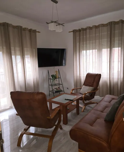 Rose Apartments - Image 1
