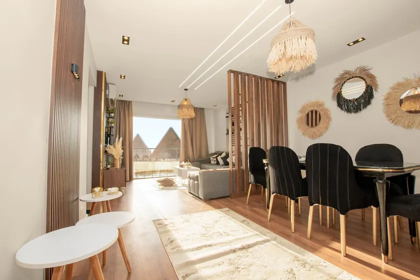 Luxury Flat Pyramids View - Image 1