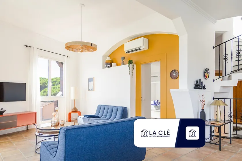 La Clé: Luxury, Sea View, Terrace, Parking in Hyères - Image 1