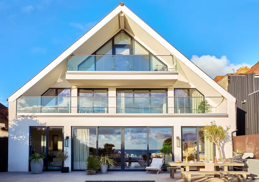 Exclusive Seaview Villa with Pool - Image 1